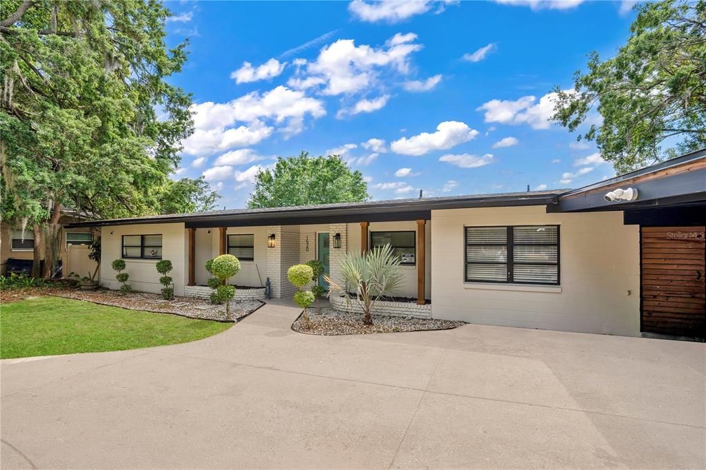En Venta: $799,999 (4 camas, 3 baños, 2310 Pies cuadrados)