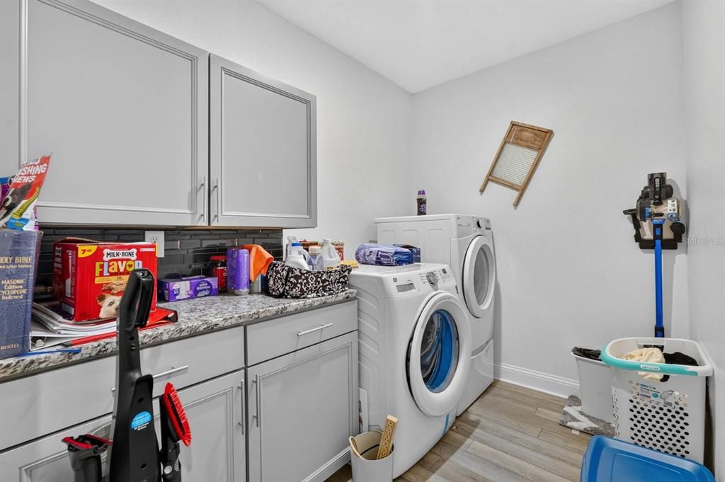 En Venta: $325,000 (3 camas, 2 baños, 1602 Pies cuadrados)