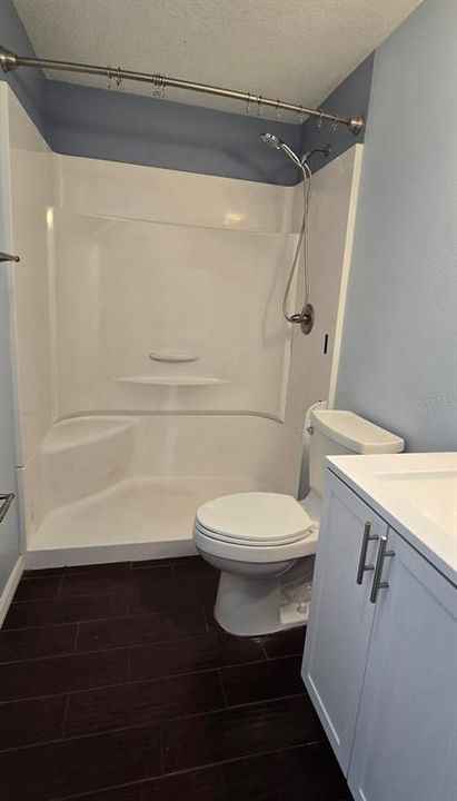 En Renta: $2,400 (4 camas, 3 baños, 1969 Pies cuadrados)