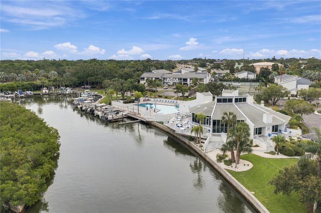For Sale: $324,900 (2 beds, 2 baths, 1200 Square Feet)
