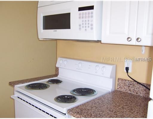 В аренду: $1,600 (2 спален, 1 ванн, 819 Квадратных фут)