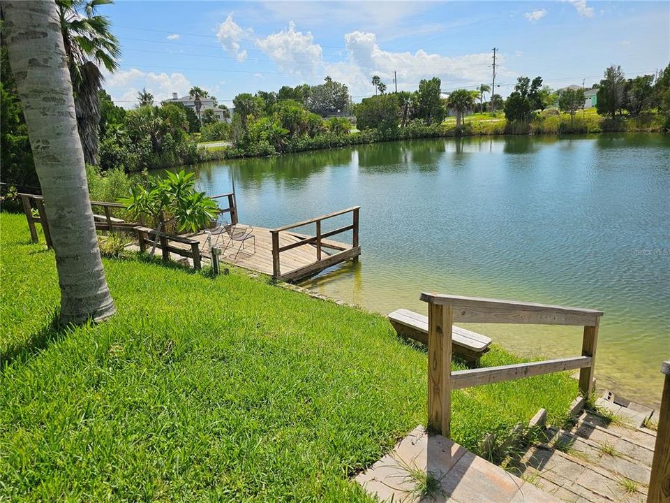 For Sale: $355,000 (2 beds, 2 baths, 1344 Square Feet)