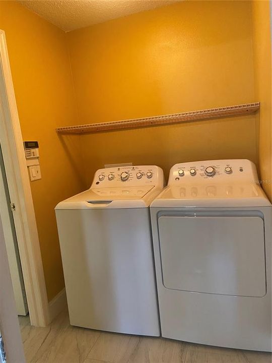 En Renta: $2,395 (4 camas, 2 baños, 1507 Pies cuadrados)