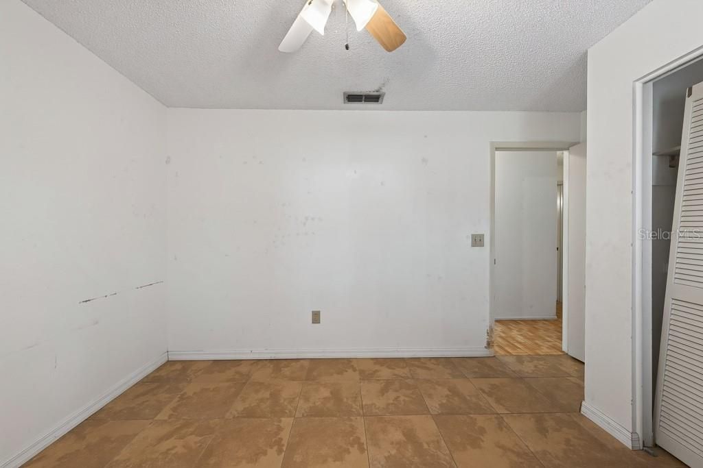 For Sale: $440,000 (4 beds, 2 baths, 2040 Square Feet)