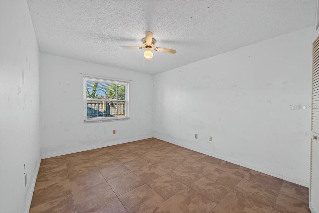 For Sale: $440,000 (4 beds, 2 baths, 2040 Square Feet)