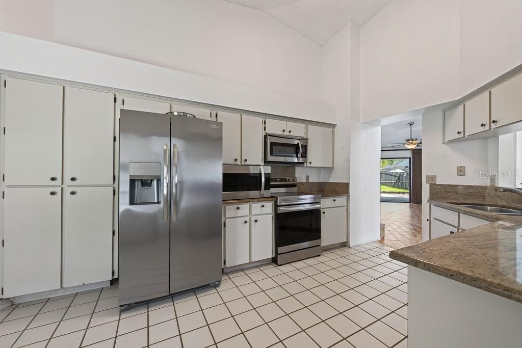 For Sale: $440,000 (4 beds, 2 baths, 2040 Square Feet)