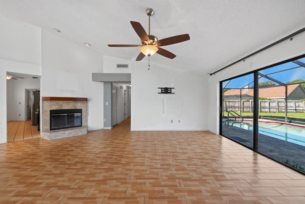 For Sale: $440,000 (4 beds, 2 baths, 2040 Square Feet)