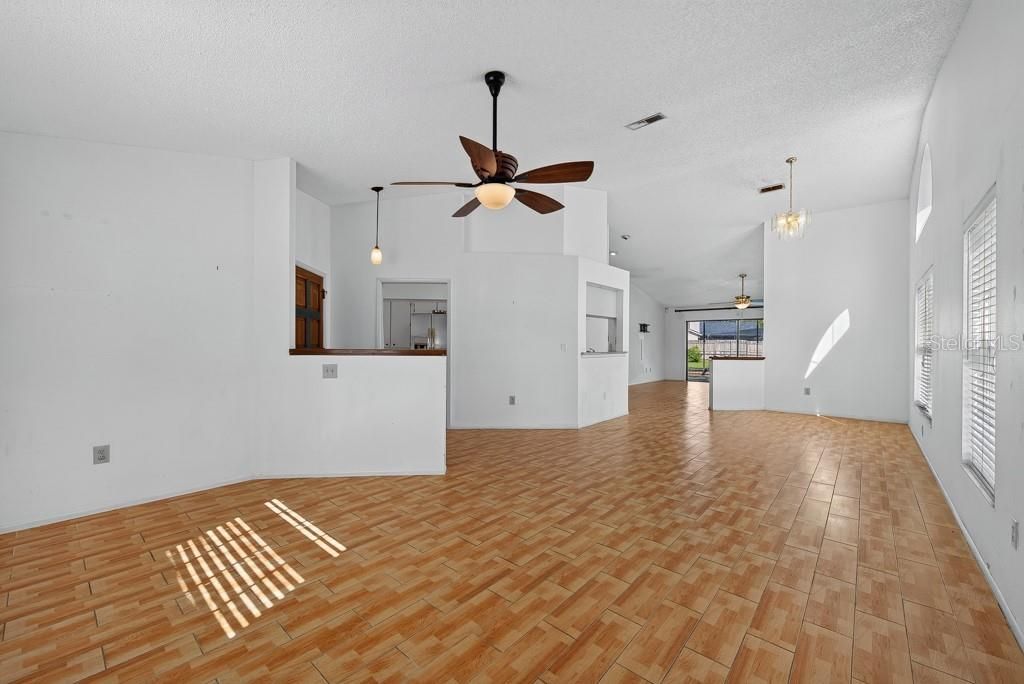 For Sale: $440,000 (4 beds, 2 baths, 2040 Square Feet)