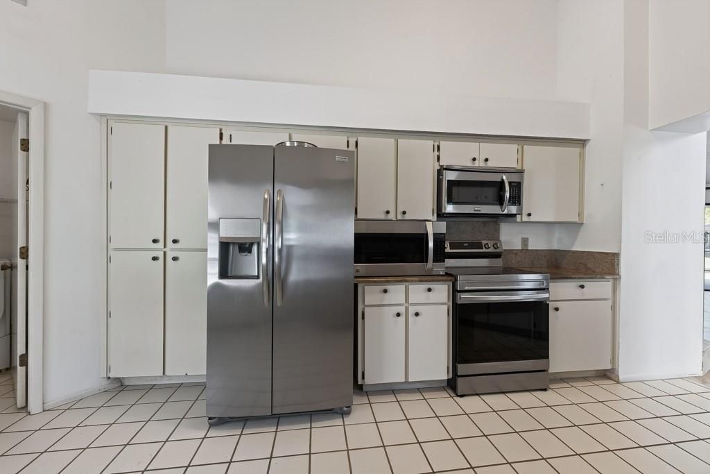 For Sale: $440,000 (4 beds, 2 baths, 2040 Square Feet)