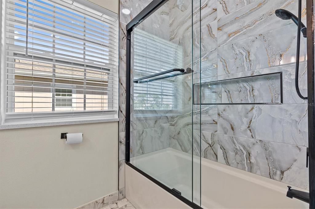 For Rent: $3,500 (3 beds, 2 baths, 2013 Square Feet)