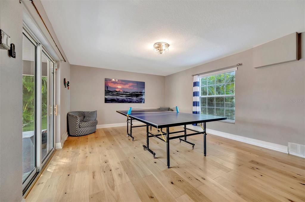 : $2,349,000 (4 camas, 3 baños, 2524 Pies cuadrados)