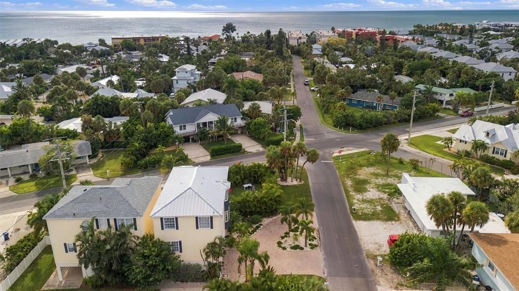 : $2,349,000 (4 camas, 3 baños, 2524 Pies cuadrados)