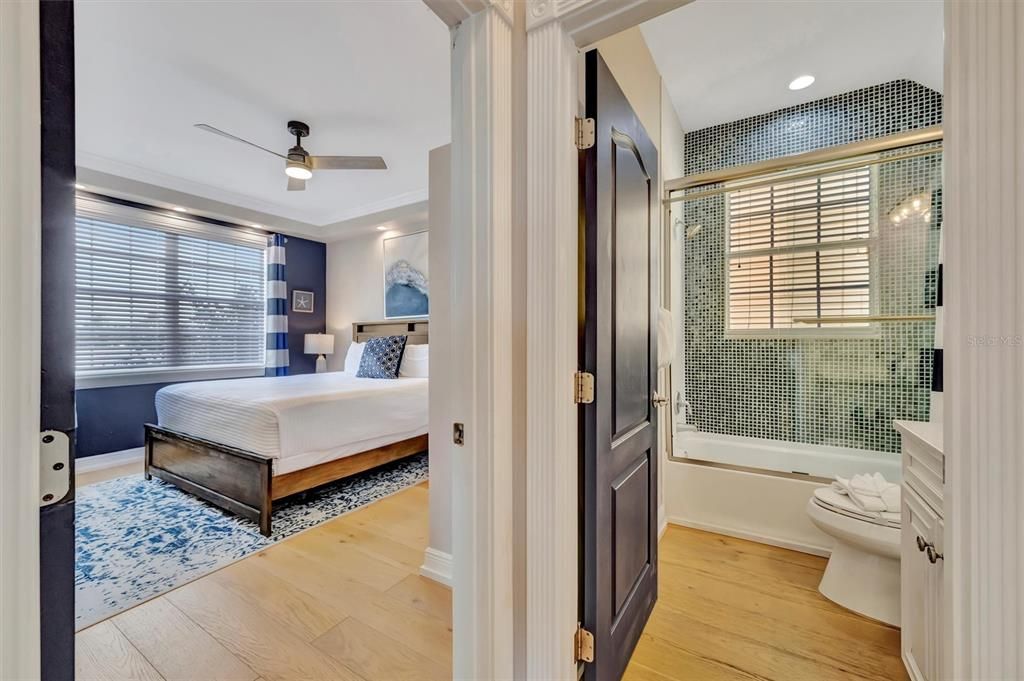 : $2,349,000 (4 camas, 3 baños, 2524 Pies cuadrados)