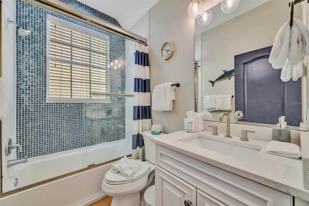 : $2,349,000 (4 camas, 3 baños, 2524 Pies cuadrados)
