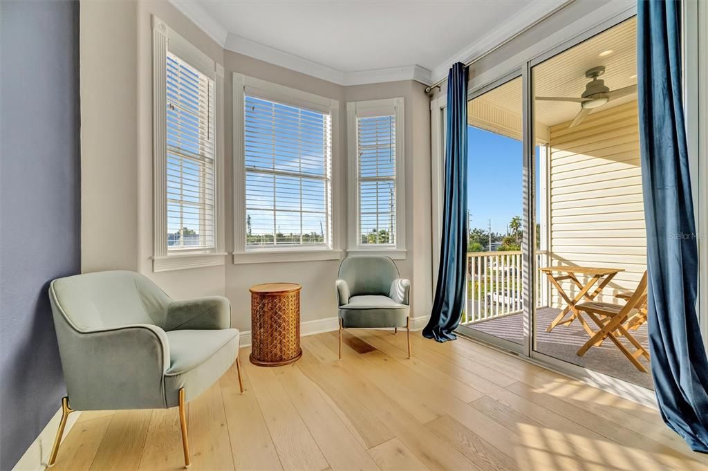: $2,349,000 (4 camas, 3 baños, 2524 Pies cuadrados)