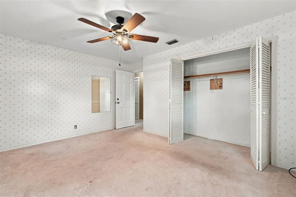 For Sale: $485,000 (3 beds, 2 baths, 2467 Square Feet)