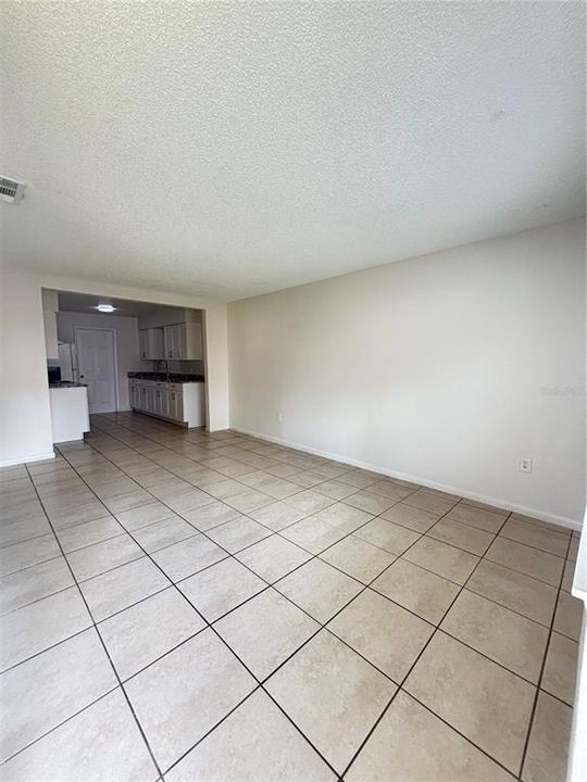 В аренду: $1,495 (3 спален, 1 ванн, 11520 Квадратных фут)