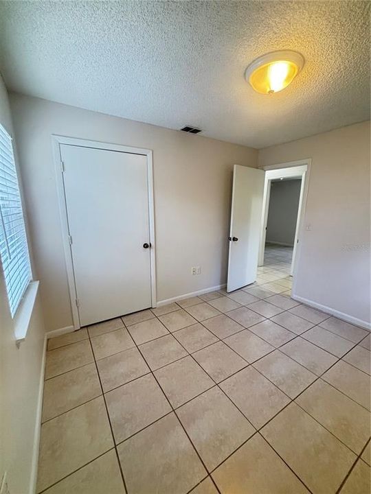 В аренду: $1,495 (3 спален, 1 ванн, 11520 Квадратных фут)