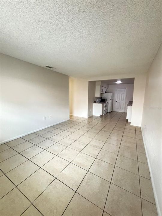 В аренду: $1,495 (3 спален, 1 ванн, 11520 Квадратных фут)