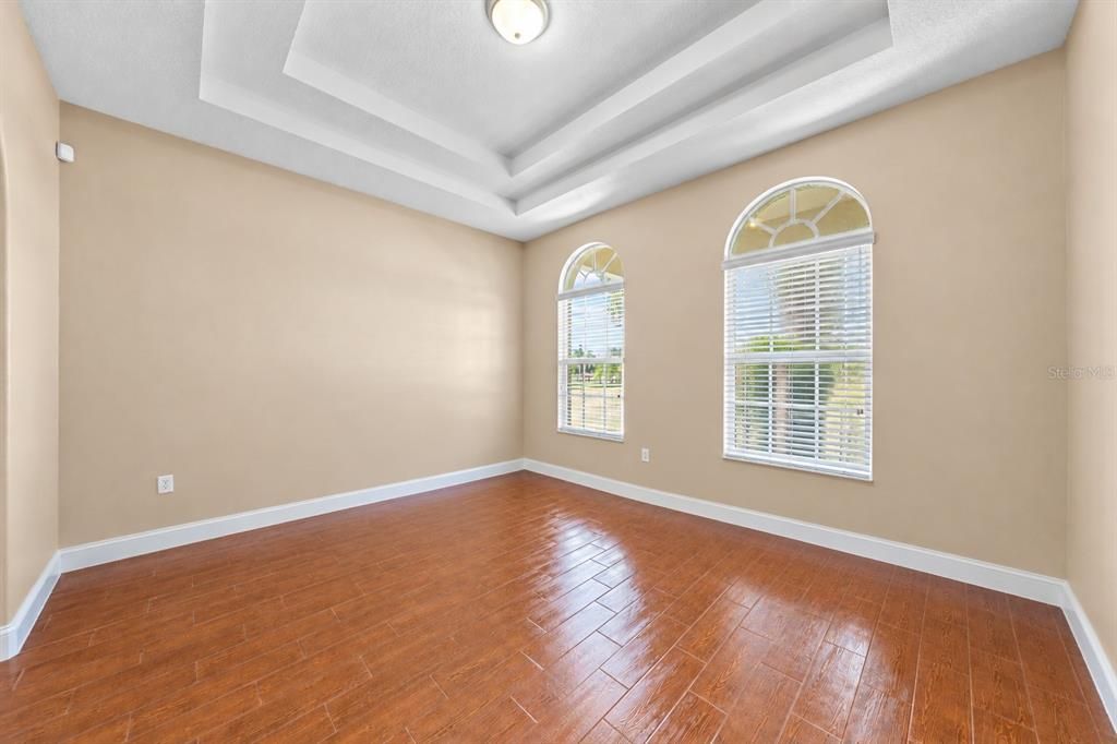 For Sale: $729,000 (3 beds, 2 baths, 1951 Square Feet)