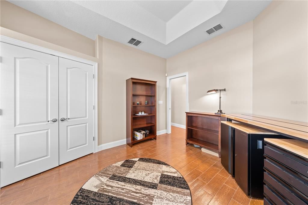 For Sale: $729,000 (3 beds, 2 baths, 1951 Square Feet)