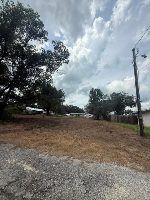 На продажу: $74,900 (0.45 acres)