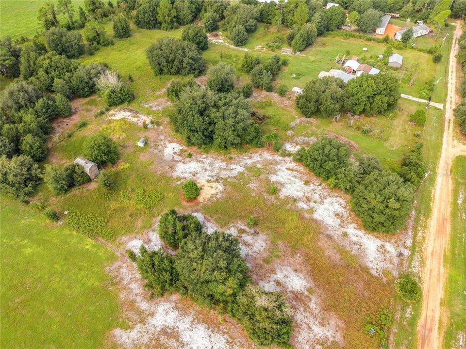 待售: $74,900 (2.85 acres)