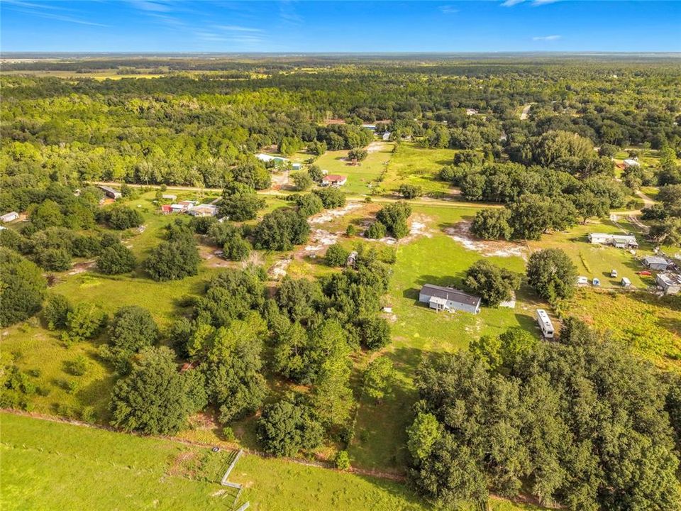 待售: $74,900 (2.85 acres)