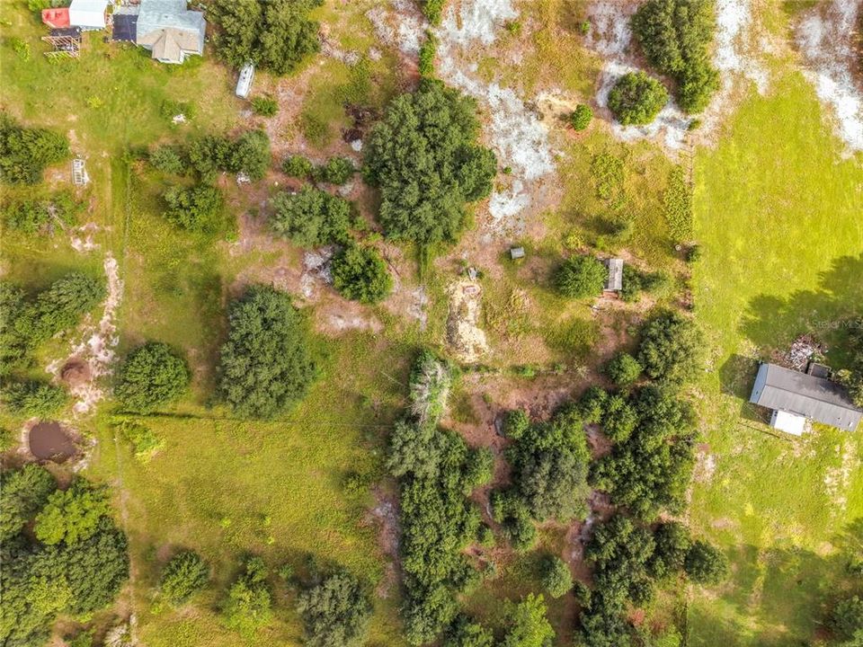 待售: $74,900 (2.85 acres)