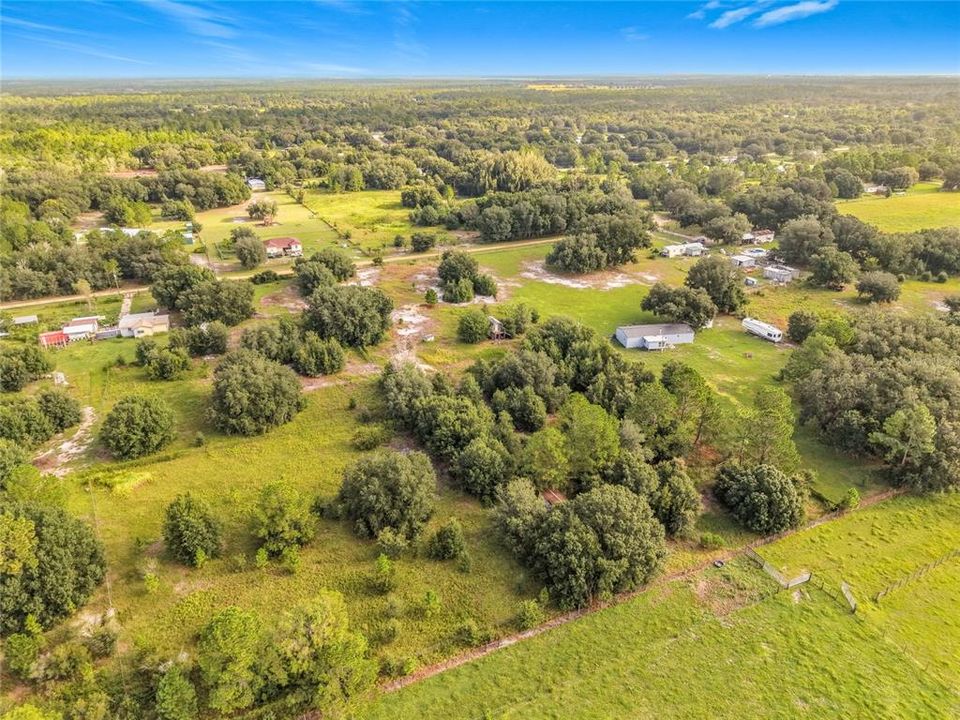 待售: $74,900 (2.85 acres)