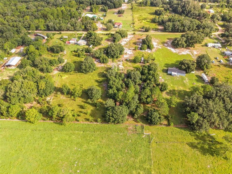 待售: $74,900 (2.85 acres)