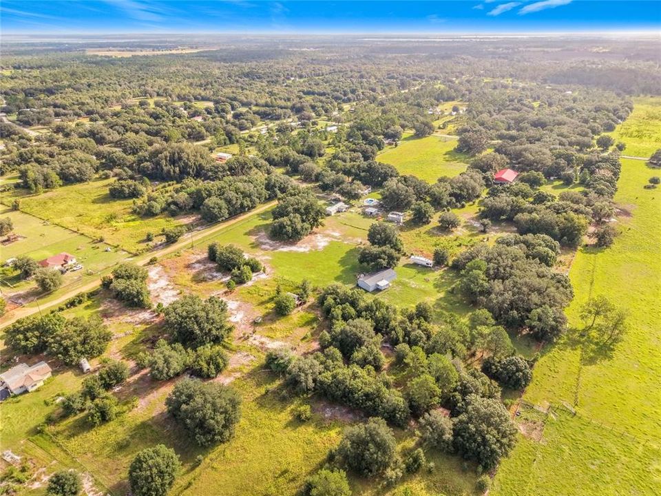 待售: $74,900 (2.85 acres)