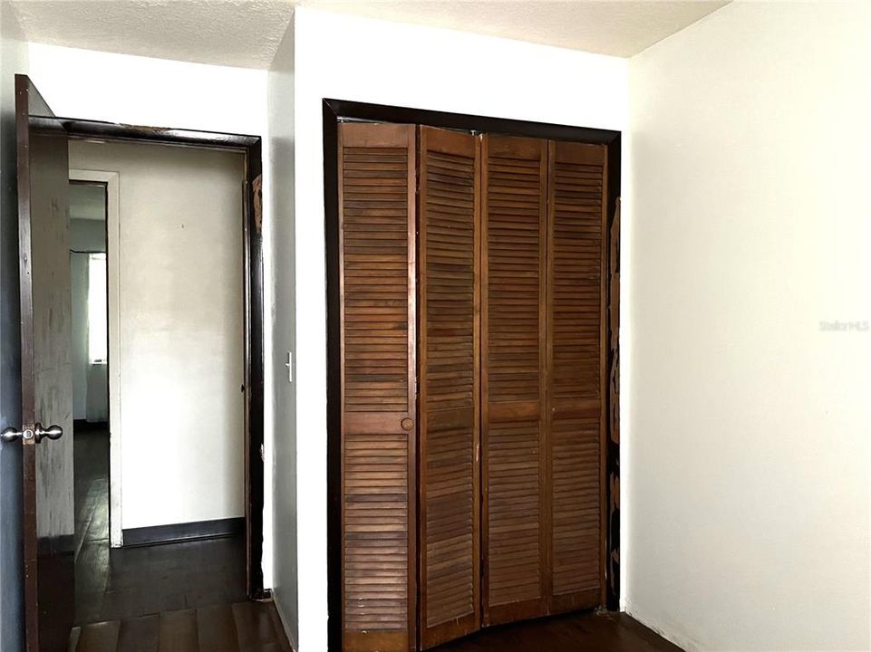 На продажу: $250,000 (3 спален, 2 ванн, 994 Квадратных фут)