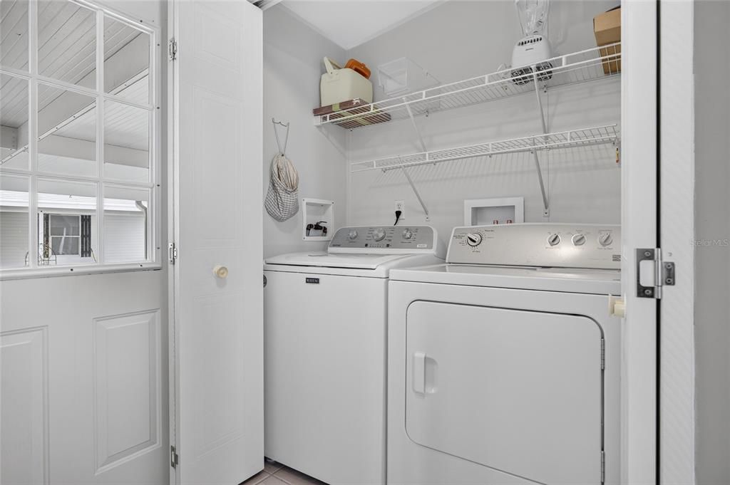 На продажу: $179,000 (3 спален, 2 ванн, 1404 Квадратных фут)