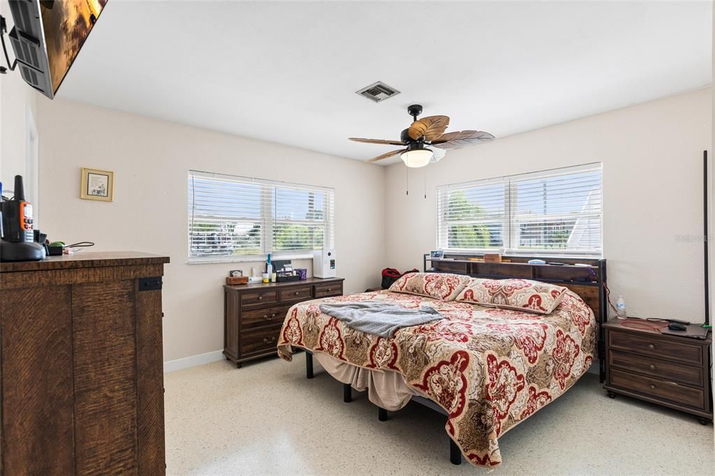 For Sale: $485,000 (3 beds, 3 baths, 1680 Square Feet)