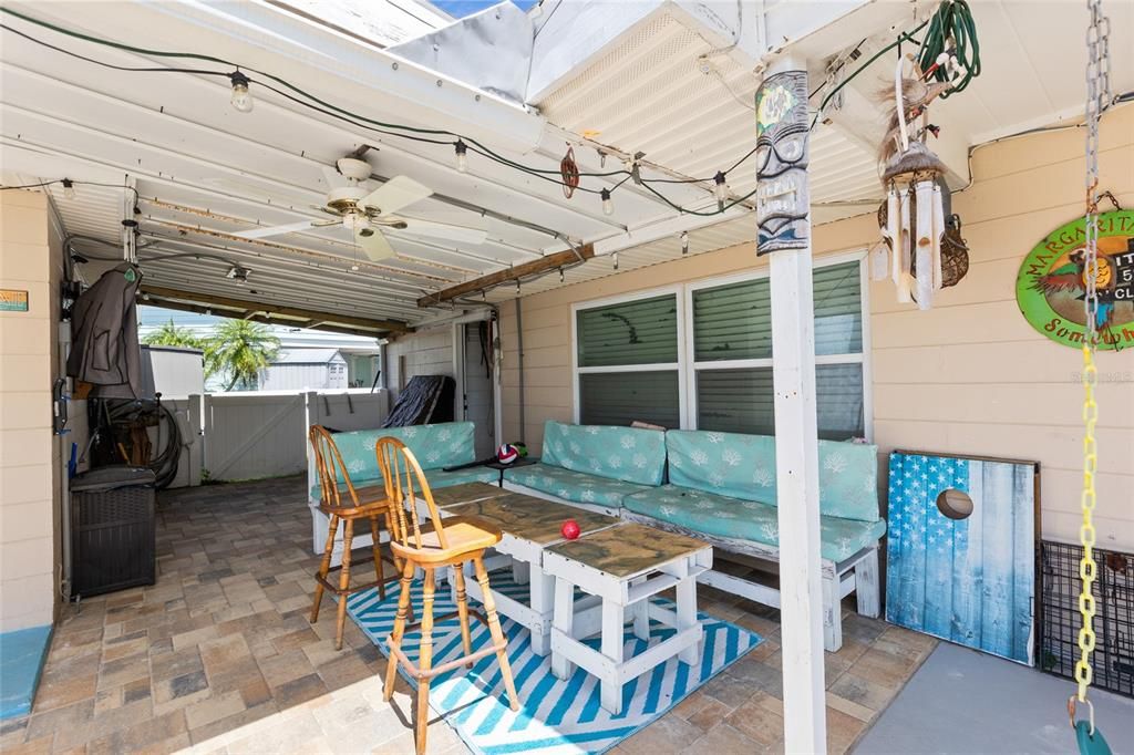 For Sale: $485,000 (3 beds, 3 baths, 1680 Square Feet)