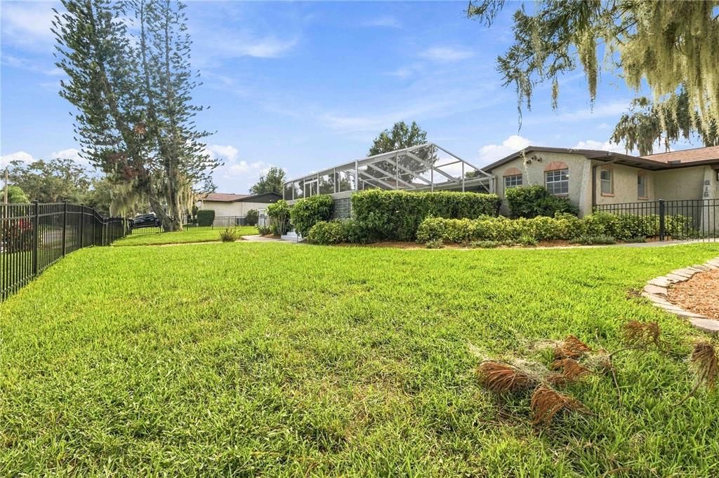 For Sale: $437,500 (3 beds, 3 baths, 1980 Square Feet)
