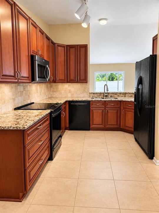 For Sale: $359,000 (3 beds, 2 baths, 1709 Square Feet)
