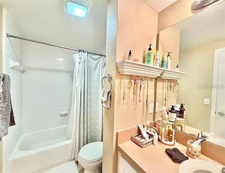 For Rent: $1,500 (2 beds, 2 baths, 1111 Square Feet)