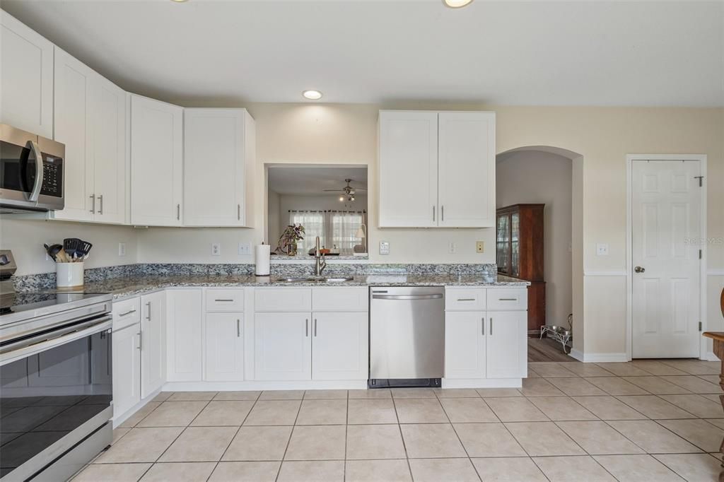 For Sale: $495,000 (4 beds, 2 baths, 2176 Square Feet)