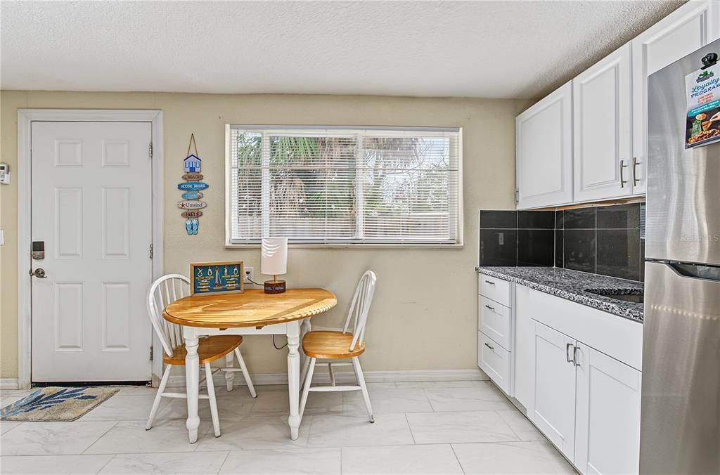 For Sale: $425,000 (5 beds, 0 baths, 1928 Square Feet)