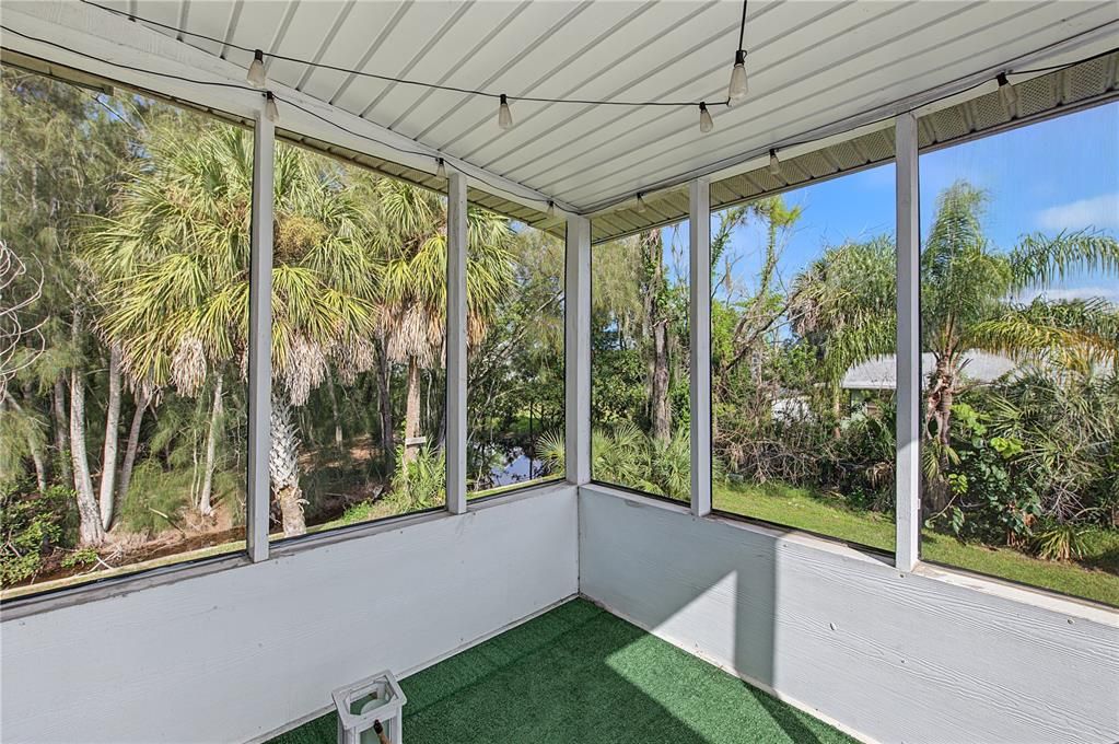 For Sale: $425,000 (5 beds, 0 baths, 1928 Square Feet)