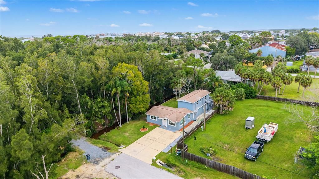 For Sale: $425,000 (5 beds, 0 baths, 1928 Square Feet)