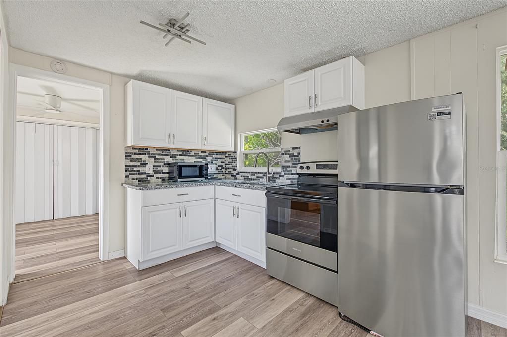 For Sale: $425,000 (5 beds, 0 baths, 1928 Square Feet)
