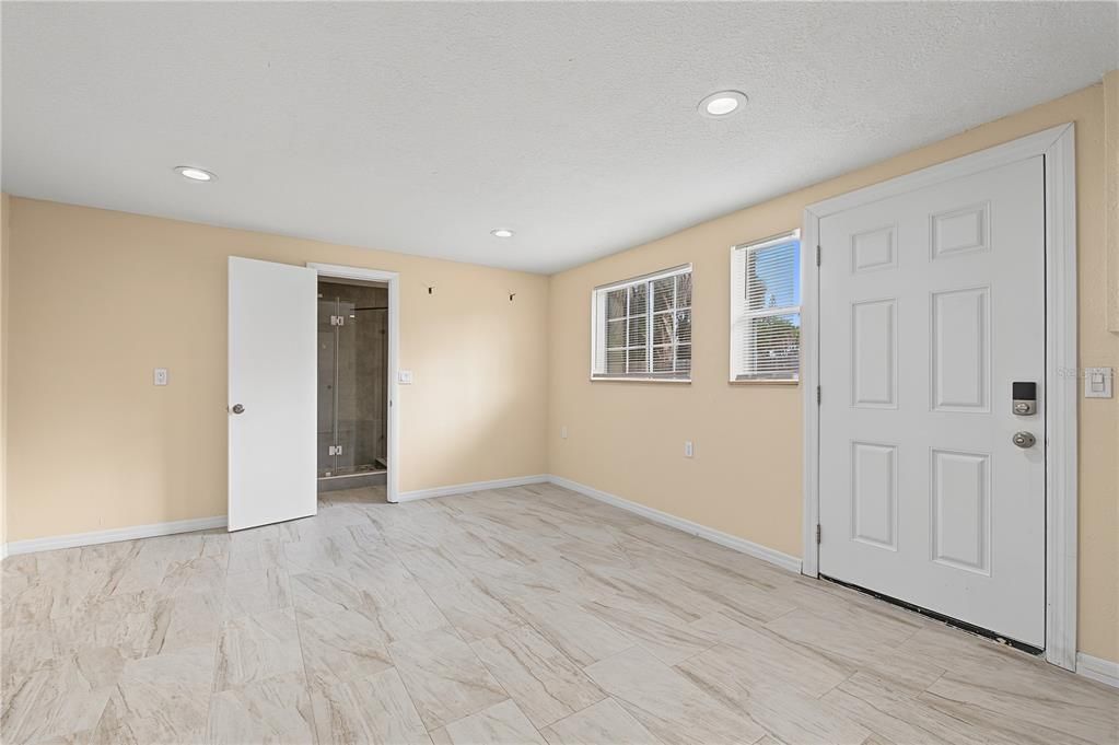 For Sale: $425,000 (5 beds, 0 baths, 1928 Square Feet)