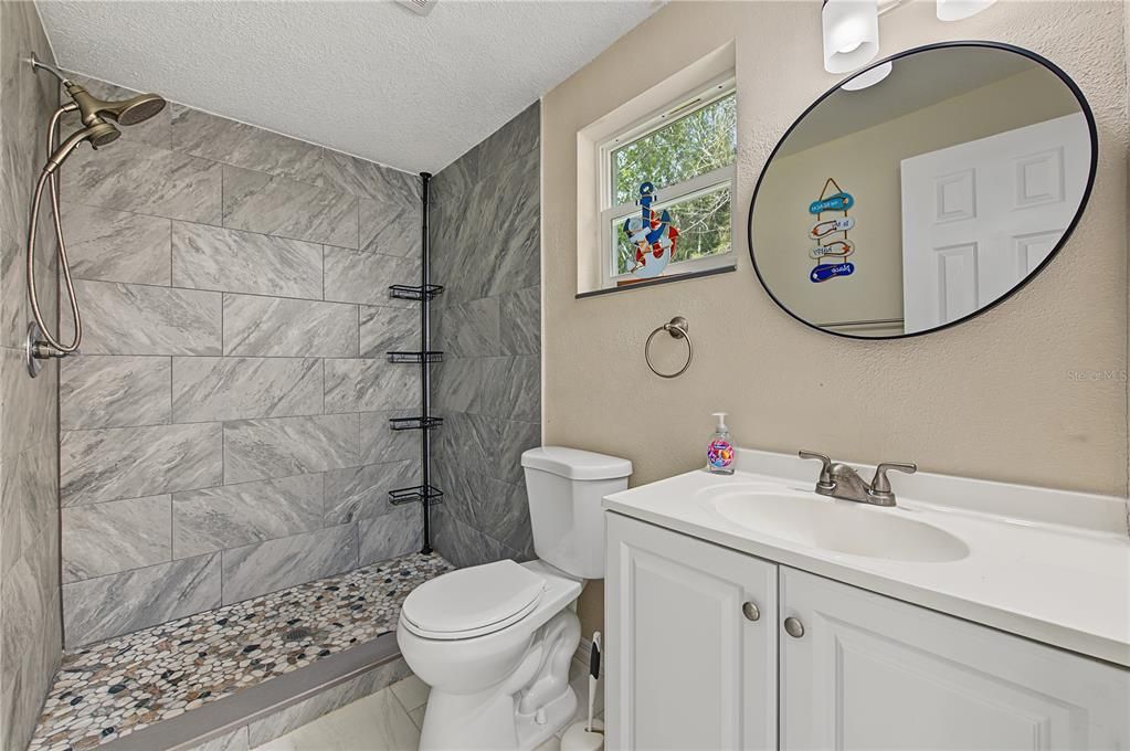 For Sale: $425,000 (5 beds, 0 baths, 1928 Square Feet)