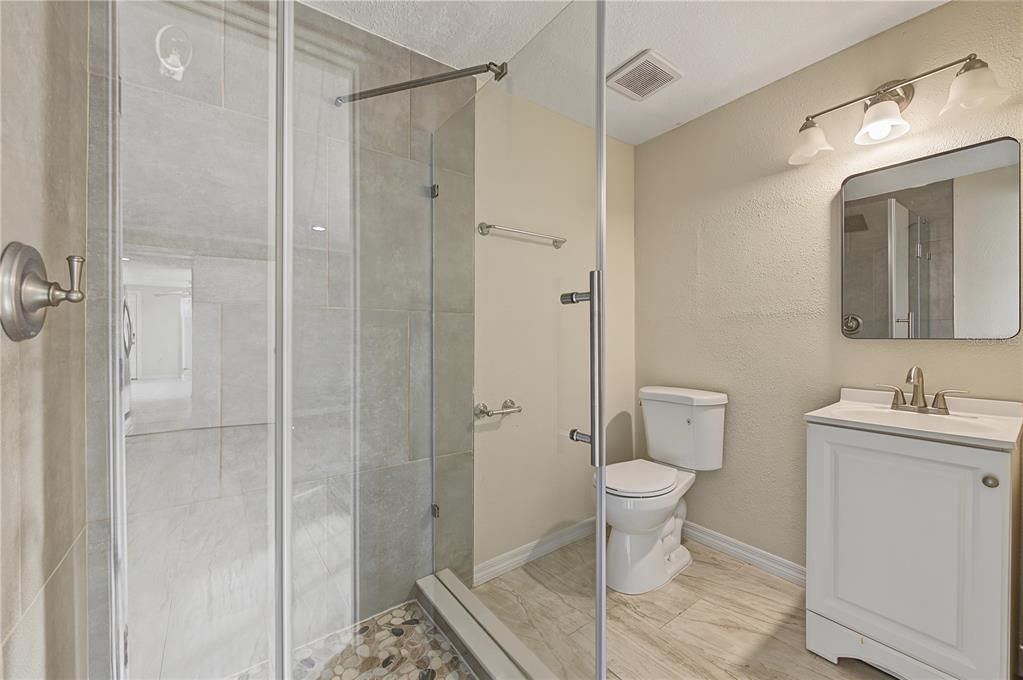 For Sale: $425,000 (5 beds, 0 baths, 1928 Square Feet)