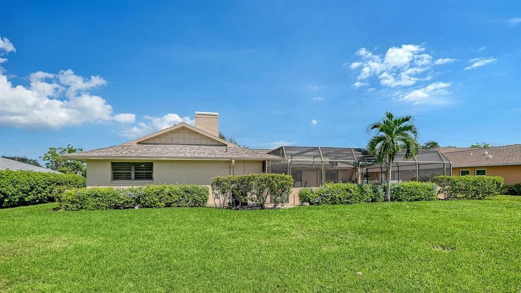 Active With Contract: $674,900 (3 beds, 3 baths, 2403 Square Feet)