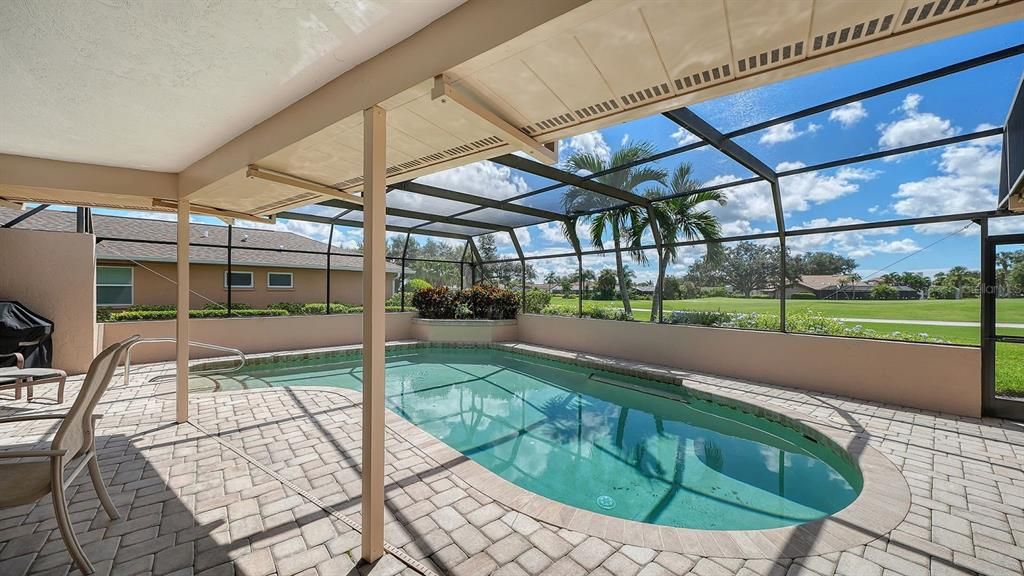Active With Contract: $674,900 (3 beds, 3 baths, 2403 Square Feet)