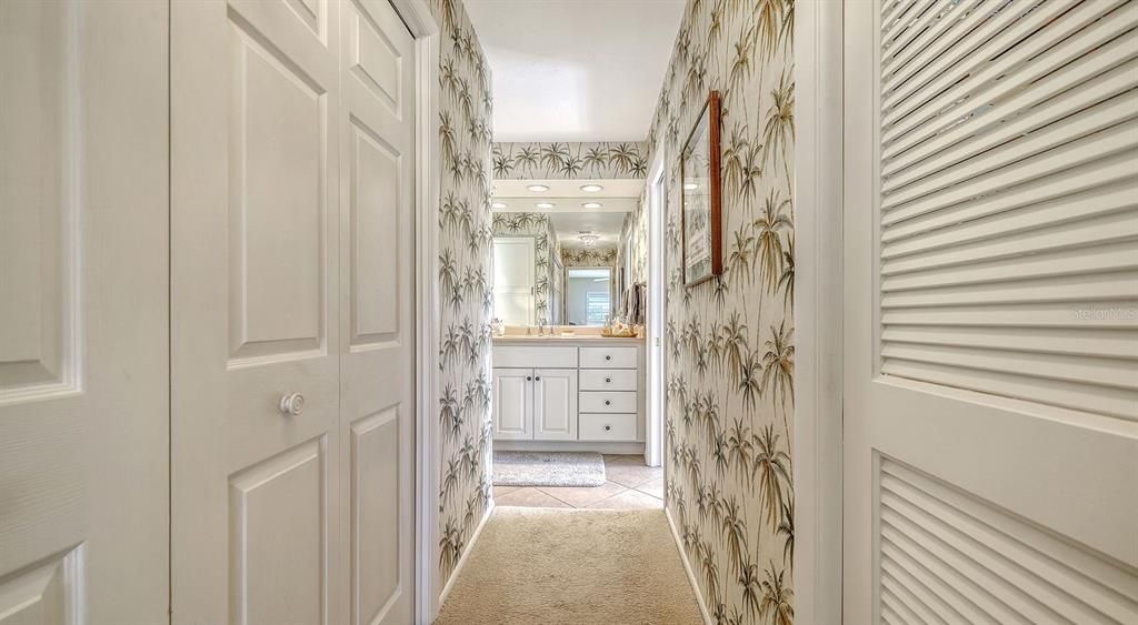 Active With Contract: $674,900 (3 beds, 3 baths, 2403 Square Feet)